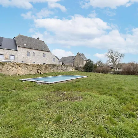 Spacious Holiday In With Private Pool