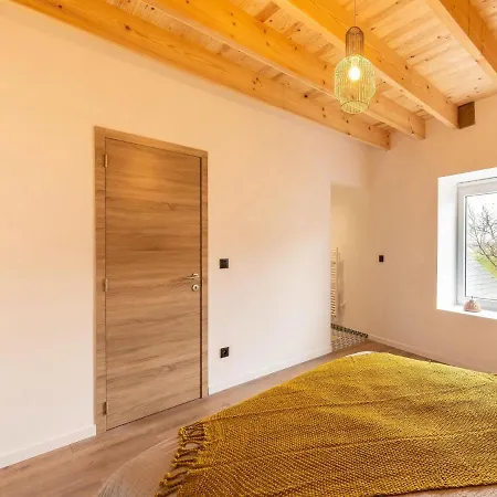 Spacious Holiday In With Private Pool