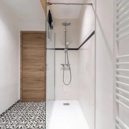 Spacious Holiday In With Private Pool 펜션 *